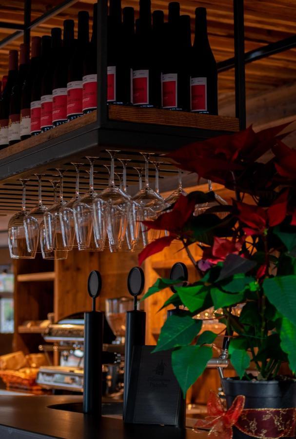 Hotel Leonard ノーヴァ・ポネンテ エクステリア 写真